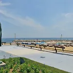 Marina Park, House Fragata