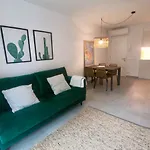 Apartamento nuevo en el centro con garaje