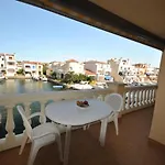 Bonito apartamento con vistas a la marina cerca del centro y playa-321