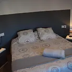 Casa De Lujo Con Piscina Y Amarre Privados Ref 350