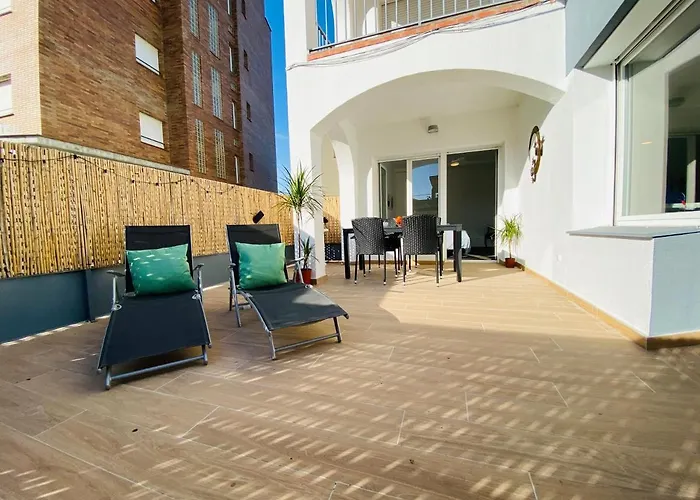 70 M2, Apartamento Cerca De La Playa, Apto Minusvalidos.