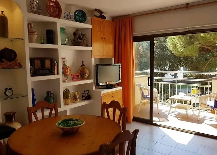 Apartamento Junto Al Mar Con Jardin Comunitario Y Parking