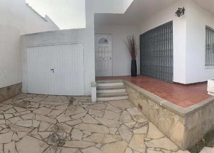 Bonita Casa En Planta Baja Roses Costabrava