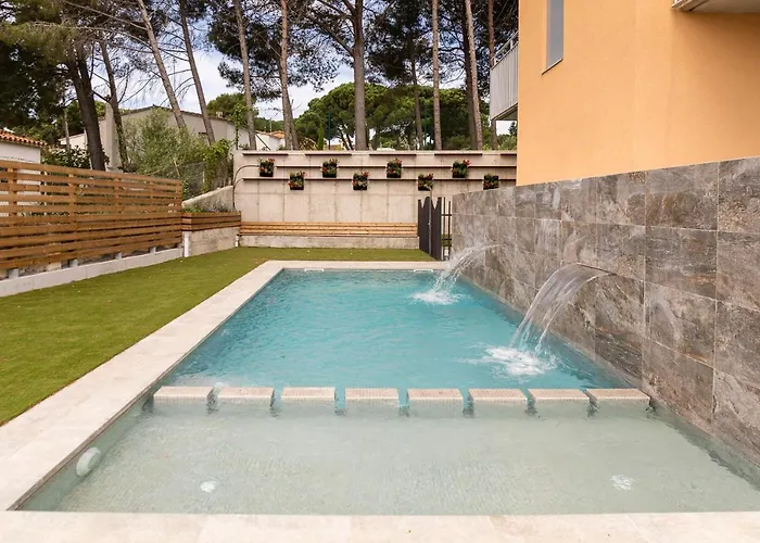 albana apartaments turístics