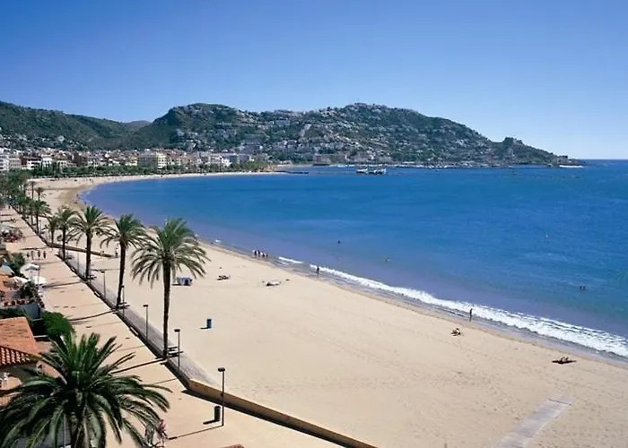Studio Pour 4 Personnes A 2 Pas De La Plage