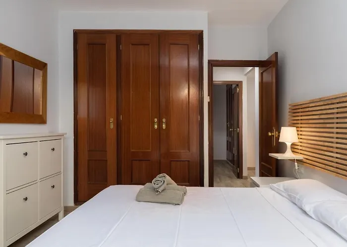 Lets Holidays Pool Apartment Near Beach 5