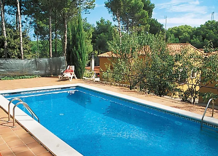 Holiday Home Pineda 104 - Pal261