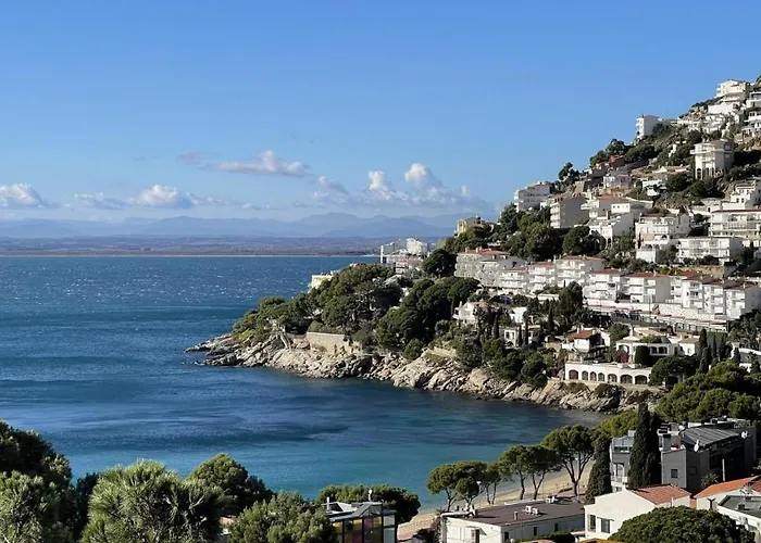 Apartamento en Canyelles playa con vistas al mar