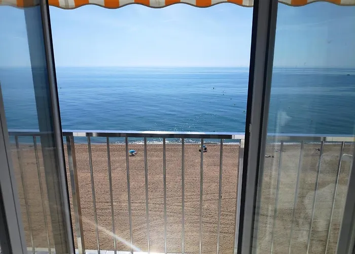 Beach Palace Apartamento primera linea de mar