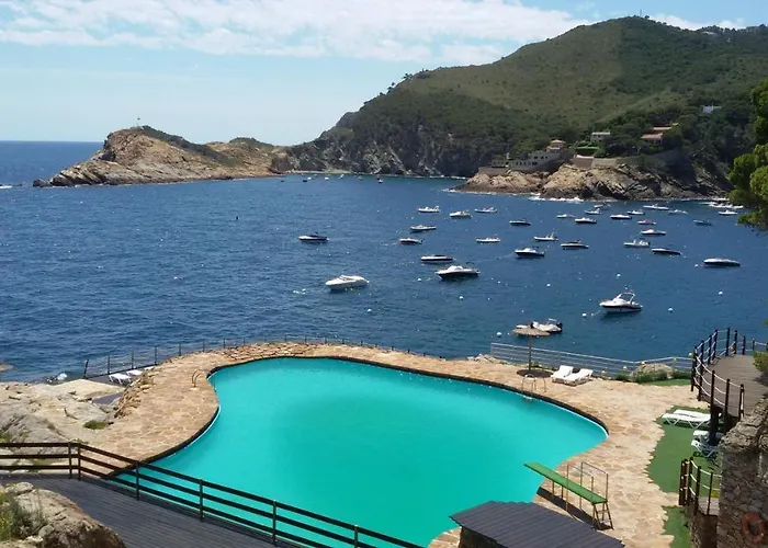 CAP SA SAL BEGUR primera línea de mar con terraza
