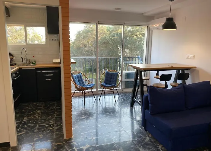 Apartamento Para Parejas Reformado Con Piscina
