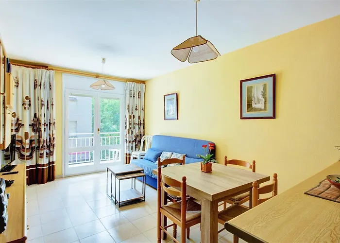 PUIG ROM 115 1º-Apartamento centro Roses