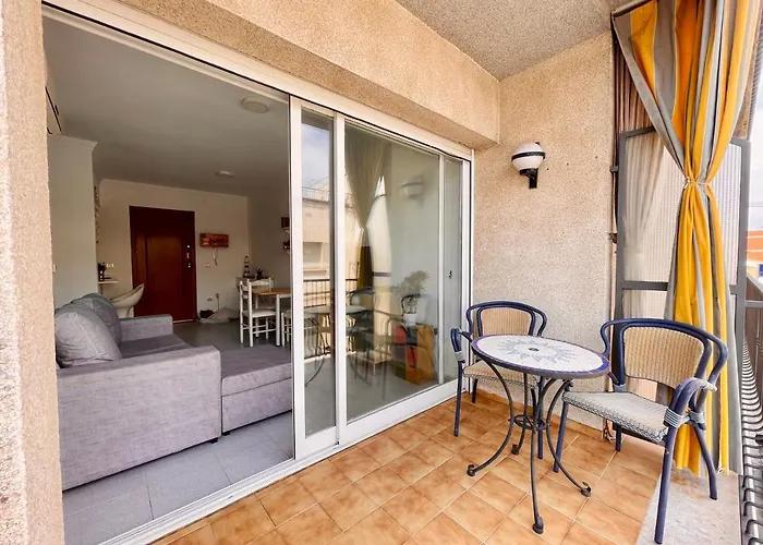 Acogedor y céntrico apartamento a 1\' de la playa