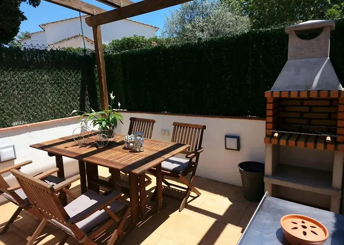 Casa Roja Castell D´Aro