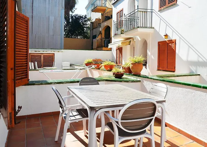 Precioso Apartamento A 3 Minutos De La Playa, Con Parking Gratuito