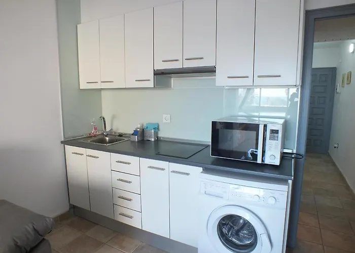 Acogedor Apartamento A 50M De La Playa Con Aire Acondicionado Y Tv, 2/4 Personas - Es-204-31