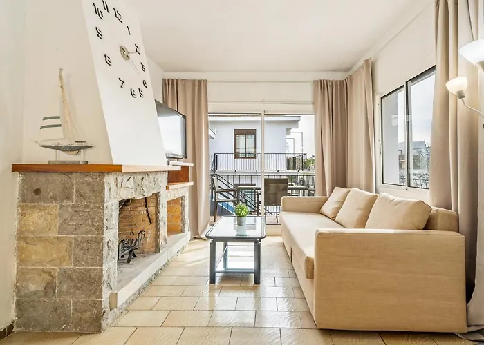 La Marina Apartments
