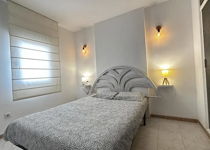 Apartamento De Playa En Santa Margarita. Roses