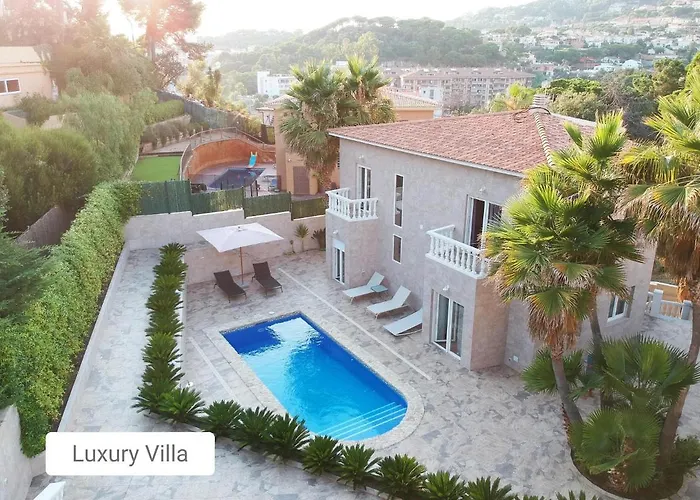 Luxury Villa - Private Beach And Pool -