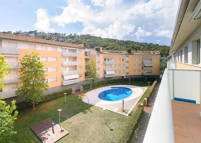Beautiful Apartment With Pool Tossa 2