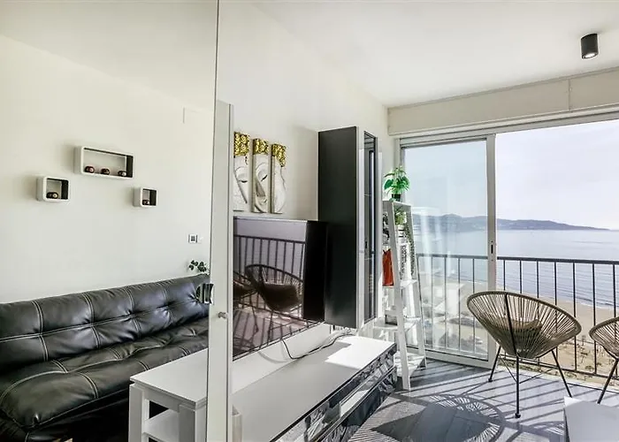 K Beach D-Luxe