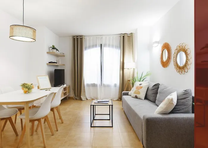 Bravissimo Placa Catalunya, 2-Bedroom Apartment With Terrace
