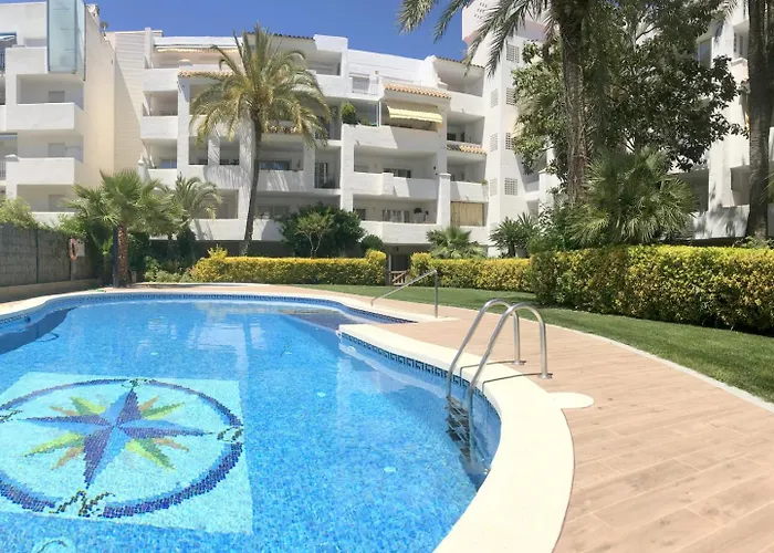 Royal Llevant 1 1
