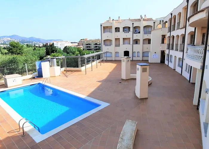Apartamento En Llanca Con Piscina Comunitaria Y Terraza, A 10 Minutos De La Playa - Es-170-32