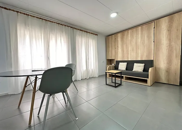 Agi Arago Studio