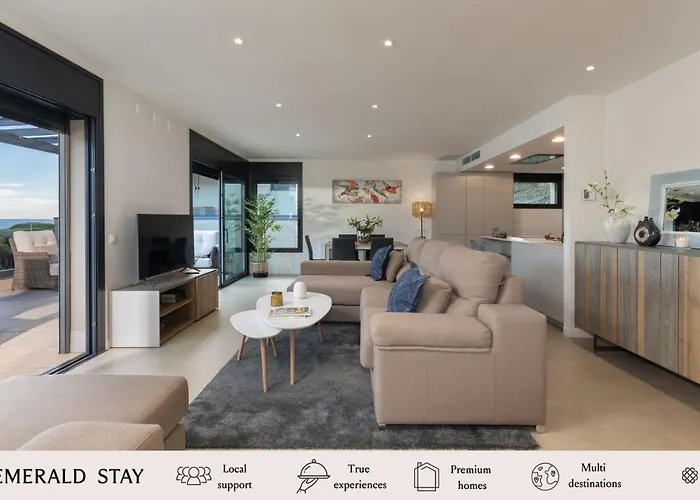 Penthouse Lilium Llafranc - By Emerald Stay