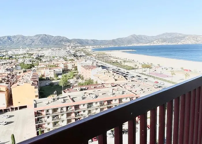 Apartament Estilos I Renovat A Primera Linia, Amb Vistes Privilegiades!
