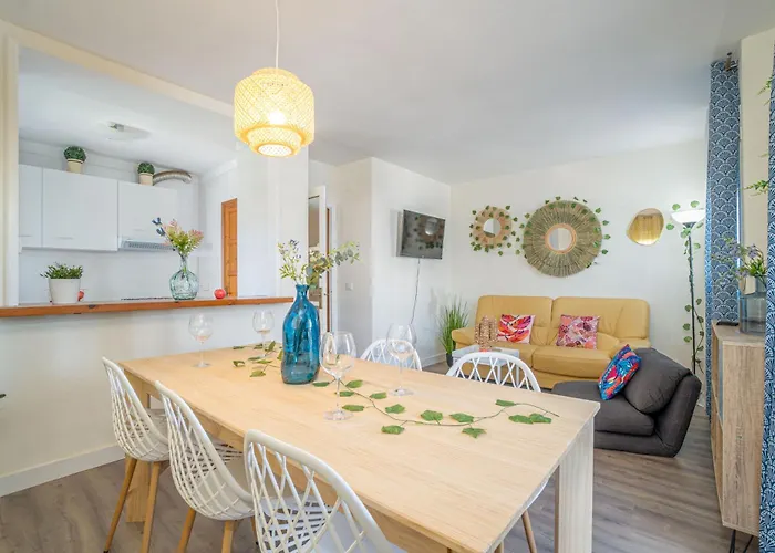 Est1-Spaciouss Appartment In The Beach, Bbq, Downtonwn, Parking, Fast Wifi Fibre