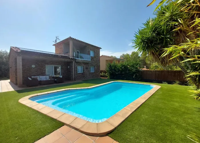 Casa Agradable En Pals Con Piscina