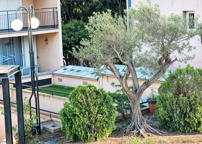 Precioso apartamento Reformado en 1a linea de mar sin vistas