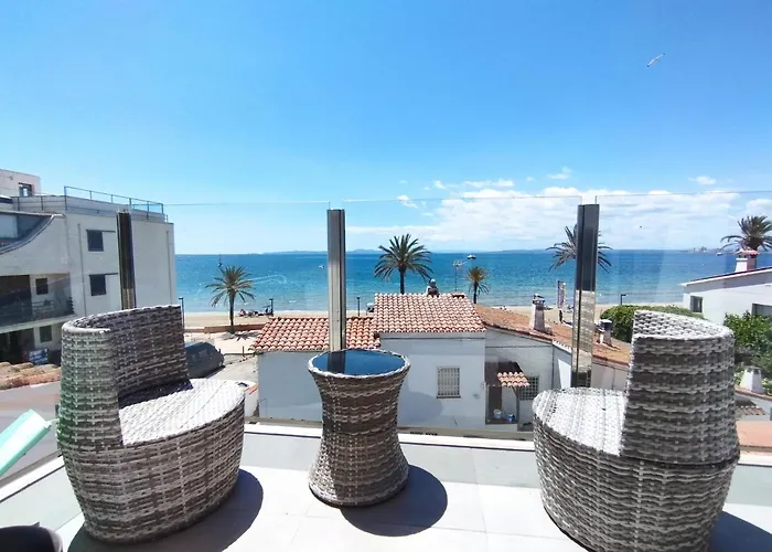 Atico Rhodes Playa Roses