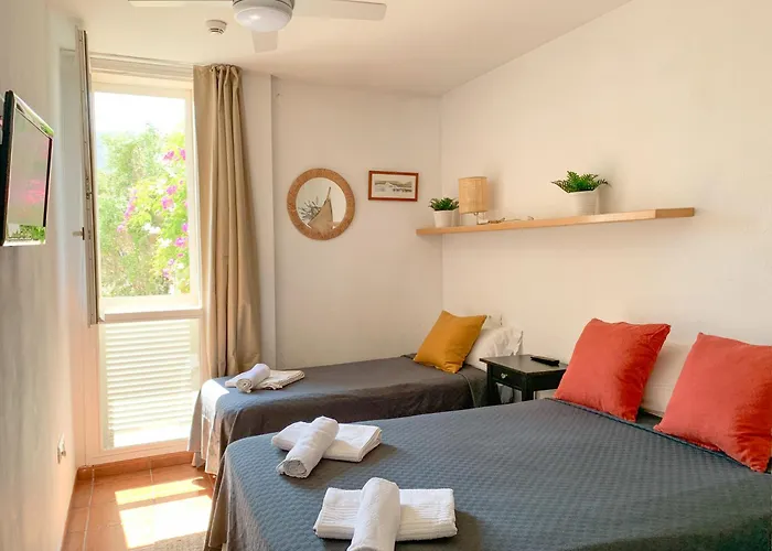 Habitacion Centrica Con Aire Acondicionado Bano Privado Nevera