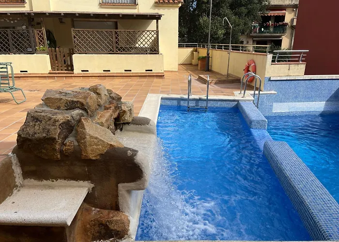 Casa Con Piscina En El Casco Historico
