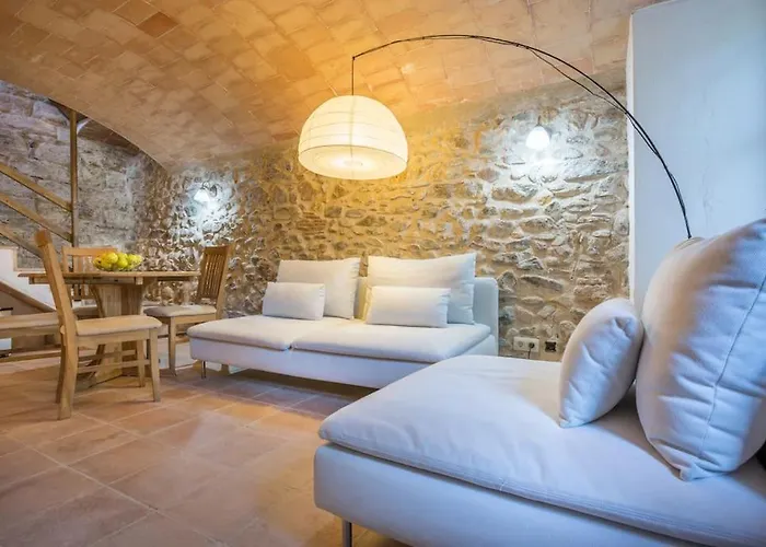 \'La Petita\' Cruilles Costa Brava Chic Welcoming Cottage Medieval Village