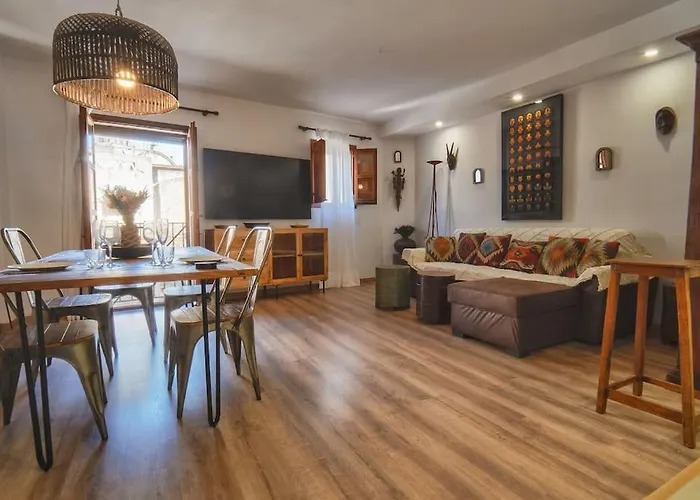 Seahomes Vacations - Centric Apt 100M Beach And Pkg