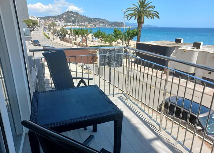 Estudio Con Impresionantes Vistas Al Mar