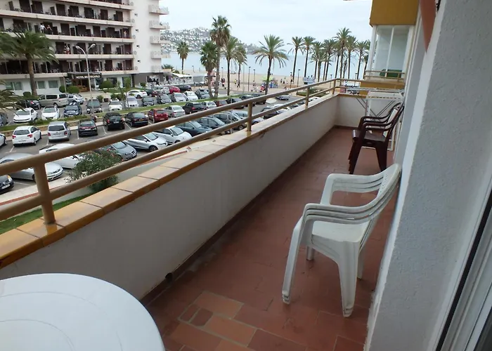 Apartamento Para 6 Personas En Rosas, Acceso A La Playa - Es-204-69