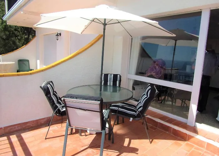 Estudio Con Magnificas Vistas