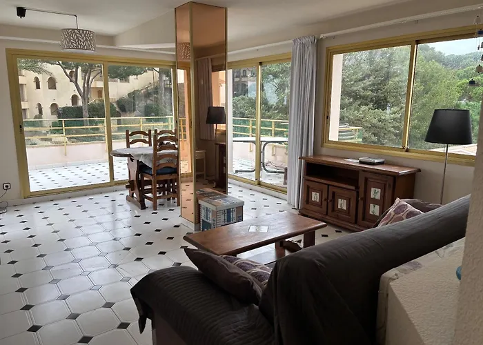 Precioso apartamento en S\'Agaró con fantásticas vistas al mar