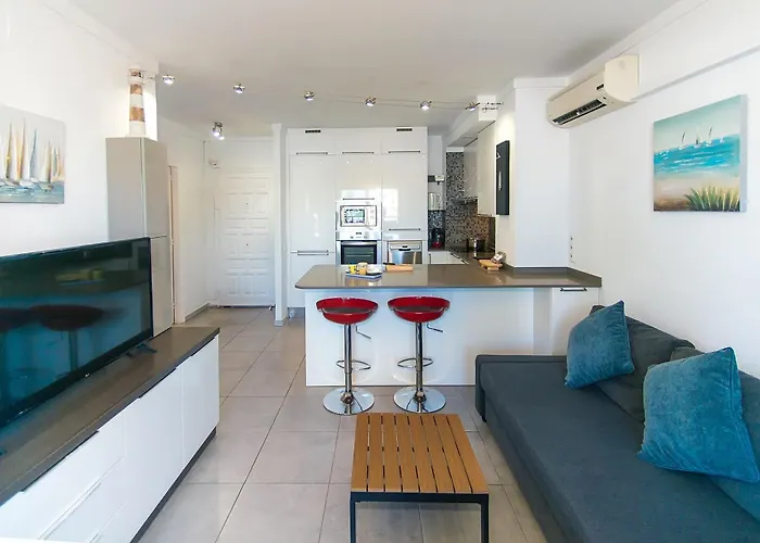 Welcs Apartamento 059 Emp Frente Al Canal Con Terraza