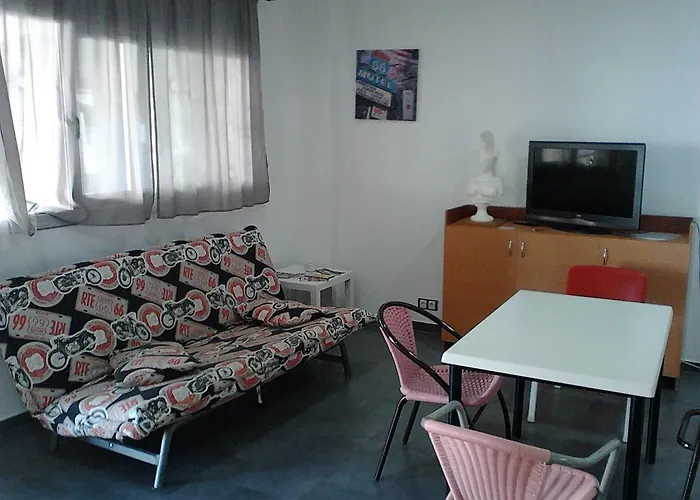 Livingirona Apartments