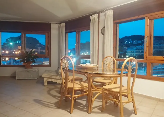 Lydia\'S Apartment With Castle View