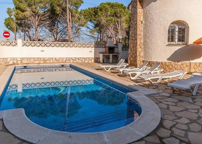 Fantastic Holiday Home With Private Pool In L Escala