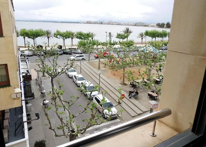 Llevant 3 1 Centro Roses - Barneda Premium