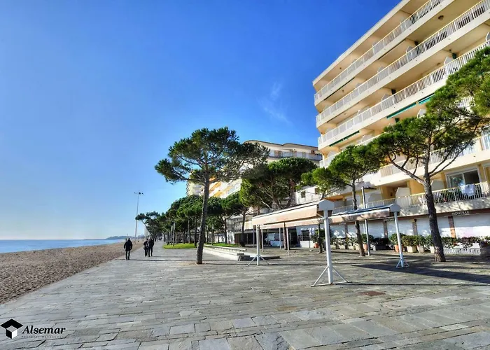 Catalunya Apartament Per 4 Persones En Edifici Del Passeig Maritim Amb Vistes Sobre La Vall D\'Aro