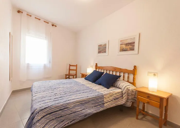 Lets Holidays Apartment Tossa Near Beach